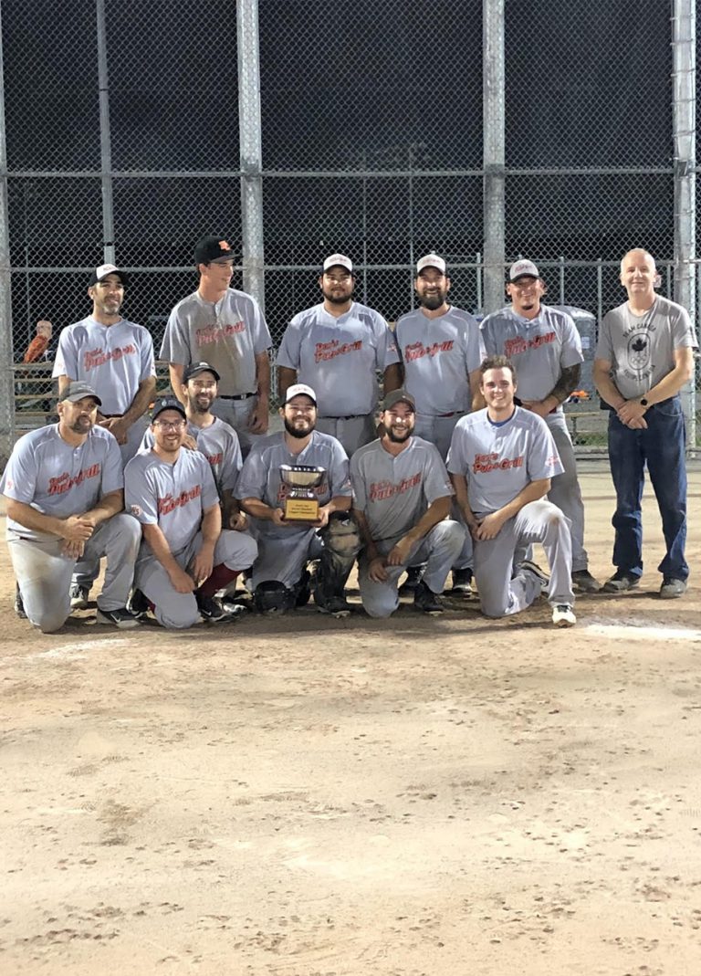 Don’s Pub and Grill Hardball Team Wins Championship