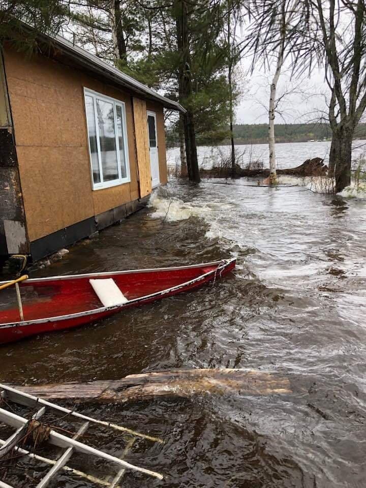 Cottage owner in Nipissing Township says speedy boats have destroyed his docks