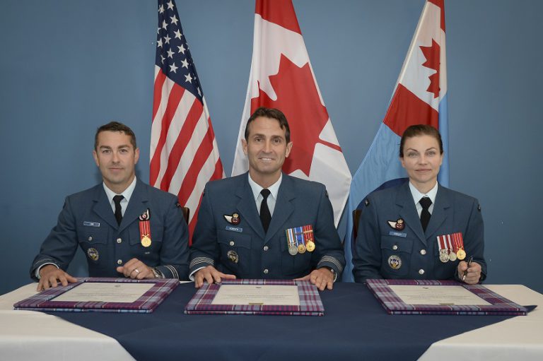 Change of command at 22 Wing