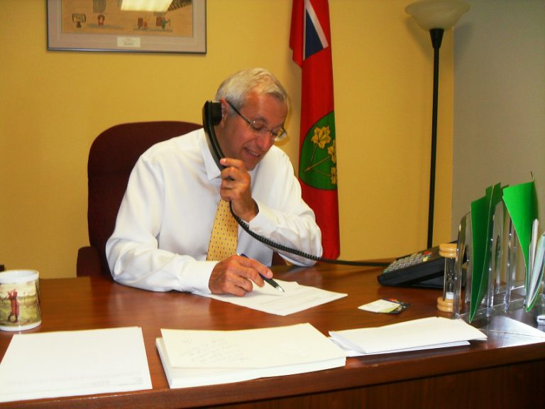 Fedeli responds to sticker campaign at North Bay hospital to save 29 treatment beds