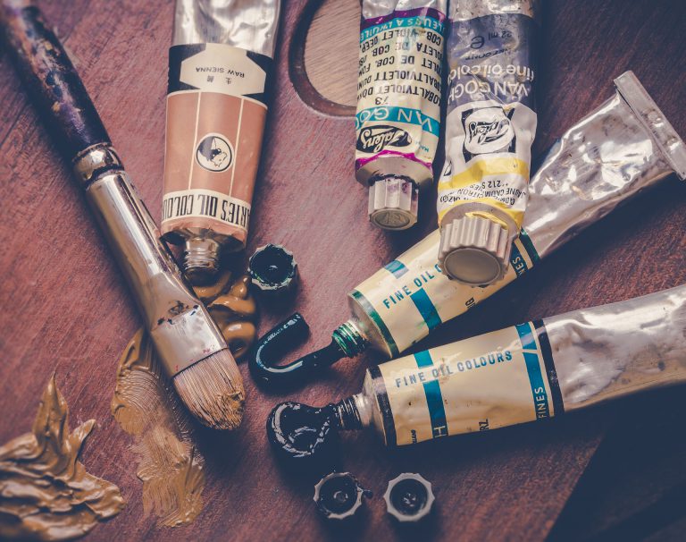 PLAYS to put brush to canvas for a good cause
