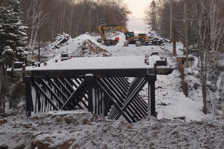 Work well underway to replace Duchesnay Creek Bridge