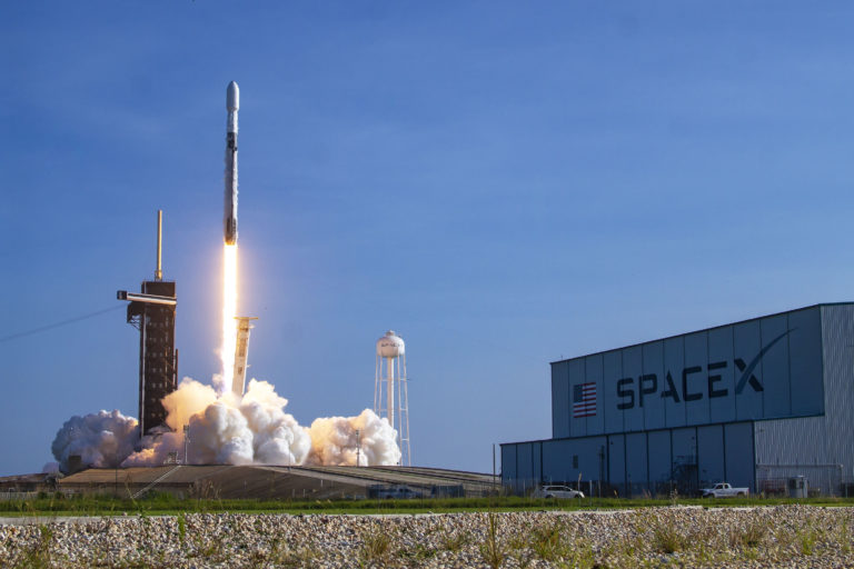 FONOM to push for Space X internet project