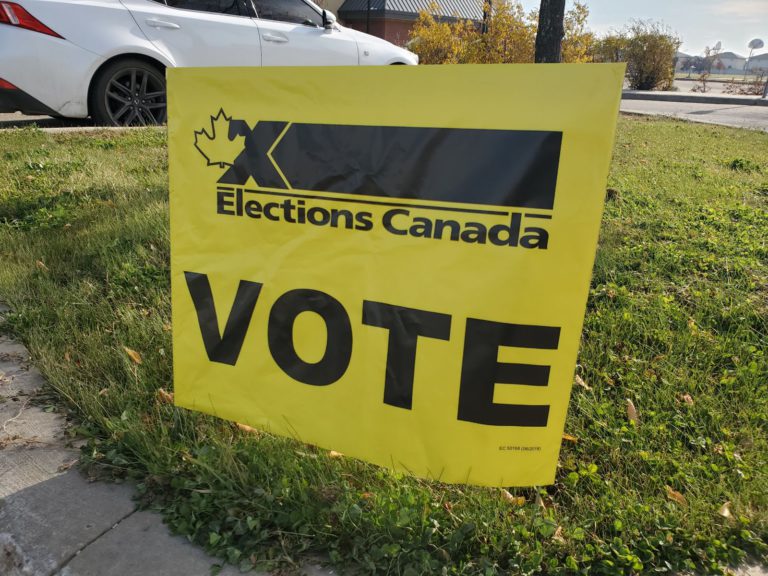 Polling station workers needed for federal election