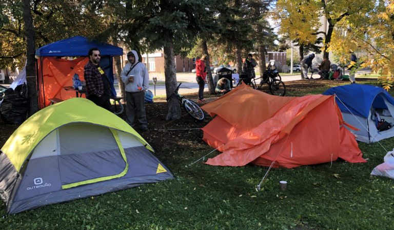 Northern groups discuss homelessness, mental health and opioids with province