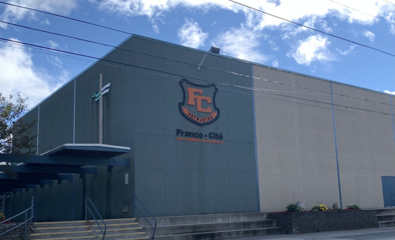 “Une canne ça dépanne” returns to help food bank once again