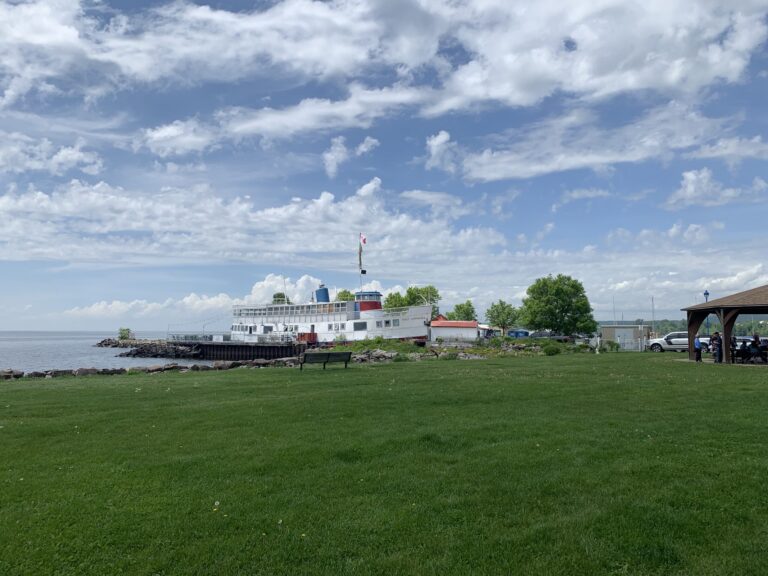 Ribs, music and fun in North Bay