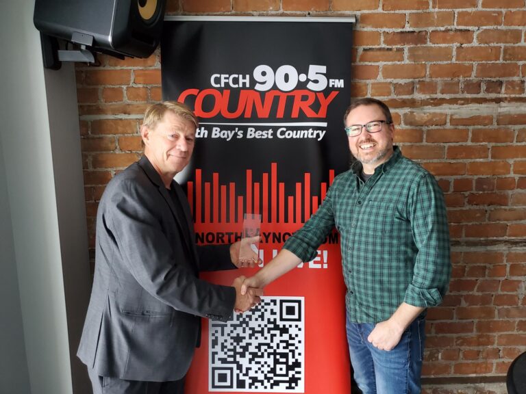 Country 90.5 FM’s Kev’s Kids wins OAB Community Service Award